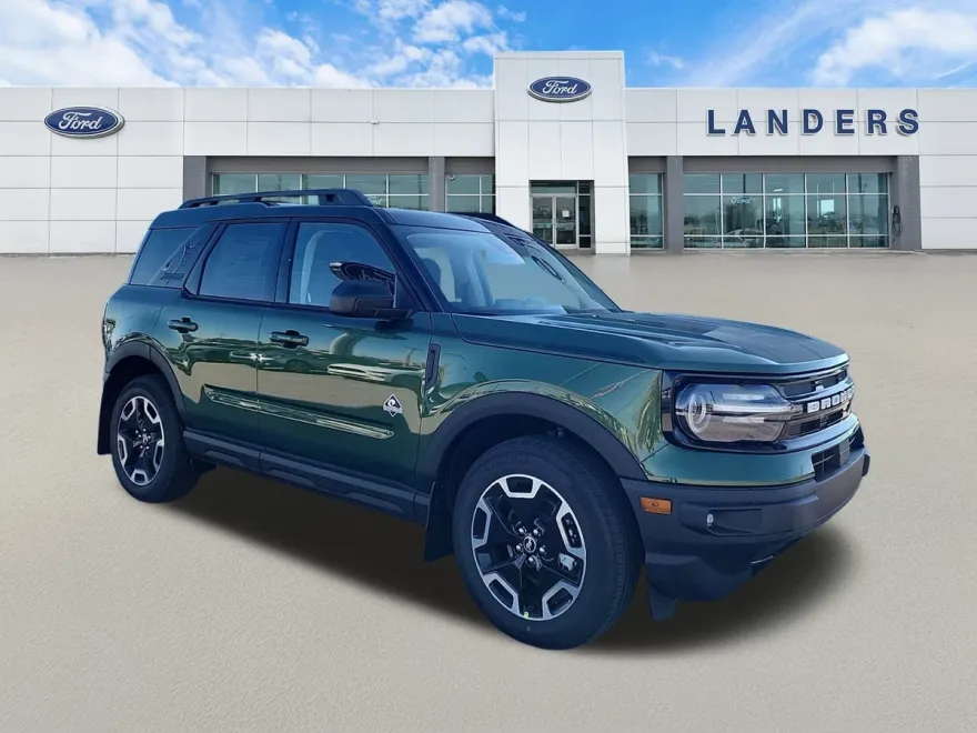 2024 Ford Bronco Sport Outer Banks photo 1