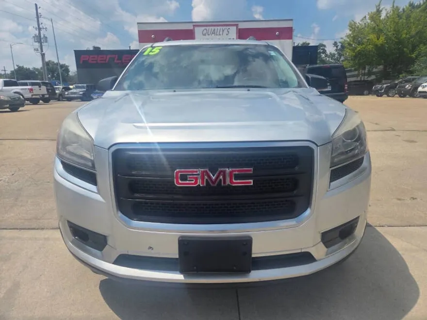 2015 Gmc Acadia SLE photo 1