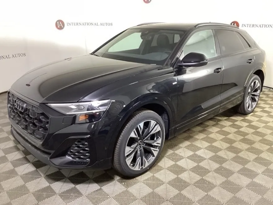 2025 Audi Q8 55 Premium Plus photo 1