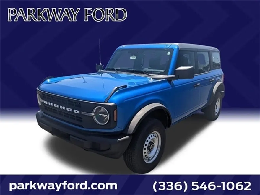 2025 Ford Bronco Base photo 1