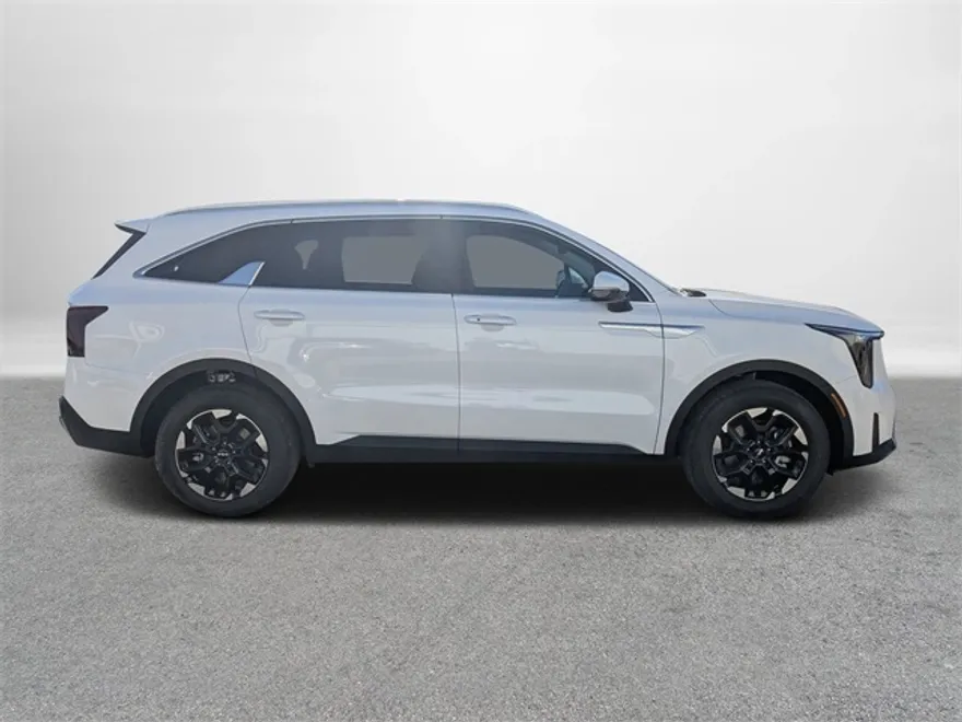2026 Kia Sorento S photo 1
