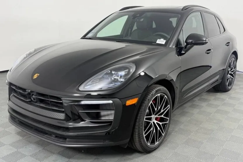 2025 Porsche Macan S photo 1