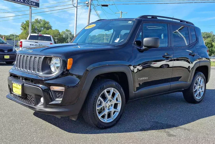 2023 Jeep Renegade Latitude Upland photo 1