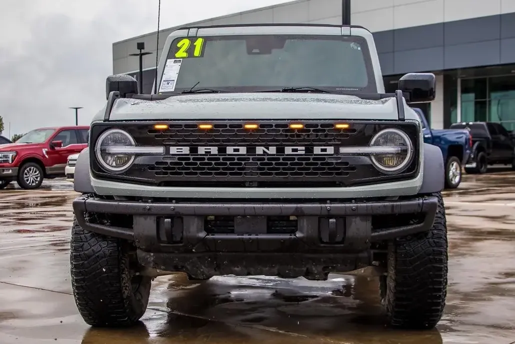 2021 Ford Bronco Wildtrak photo 1