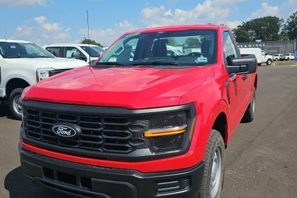 2025 Ford F-150 XL photo 1