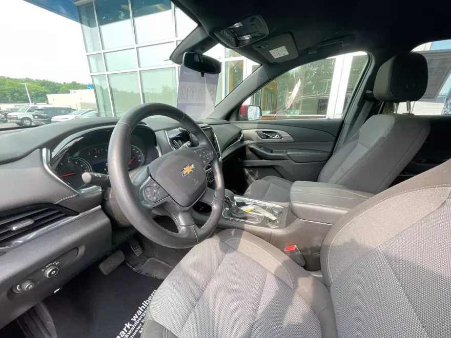 2023 Chevrolet Traverse photo 1
