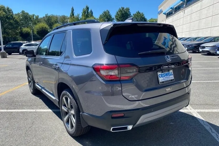 2025 Honda Pilot Elite photo 1