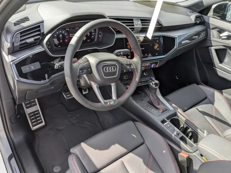 2025 Audi Q3 45 TFSI S line Premium Plus photo 1