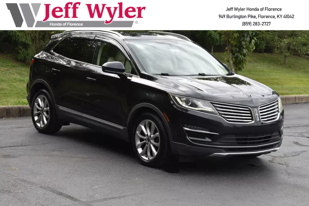 2015 Lincoln MKC Base photo 1