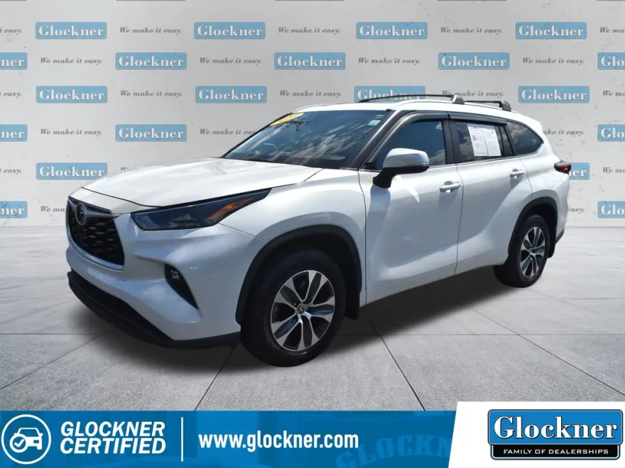 2023 Toyota Highlander L photo 1