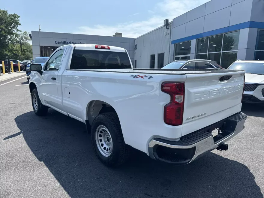 2025 Chevrolet Silverado 1500 photo 1