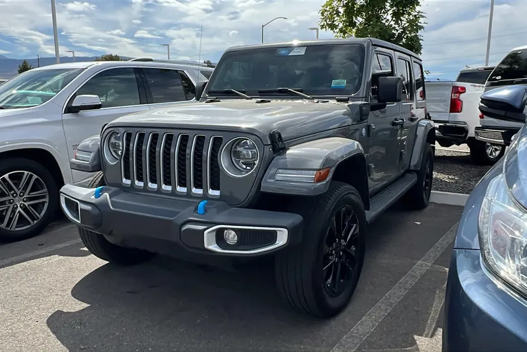2022 Jeep Wrangler 4xe Unlimited Sahara photo 1