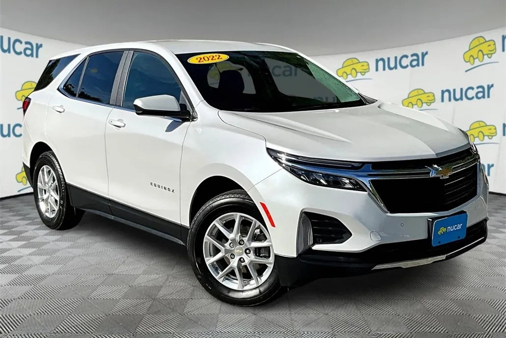 2022 Chevrolet Equinox LT photo 1