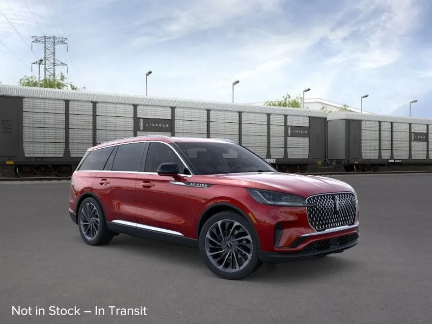 2025 Lincoln Aviator Reserve photo 1