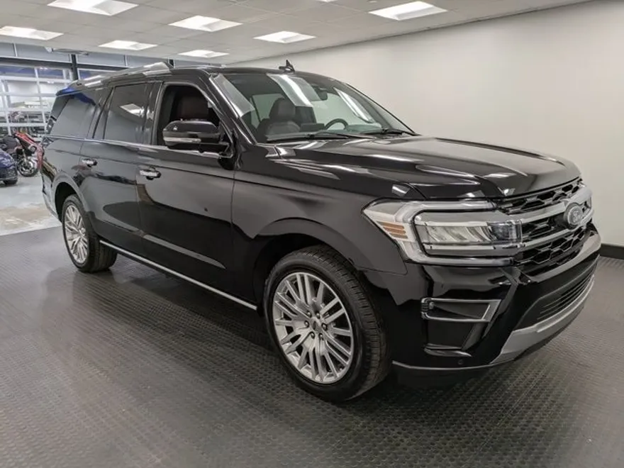 2024 Ford Expedition MAX Limited photo 1