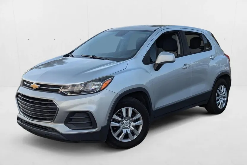 2019 Chevrolet Trax LS photo 1