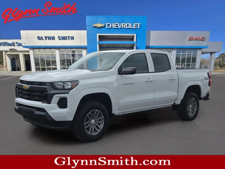 2025 Chevrolet Colorado Work Truck LT photo 1