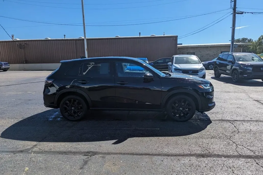 2023 Honda HR-V Sport photo 1