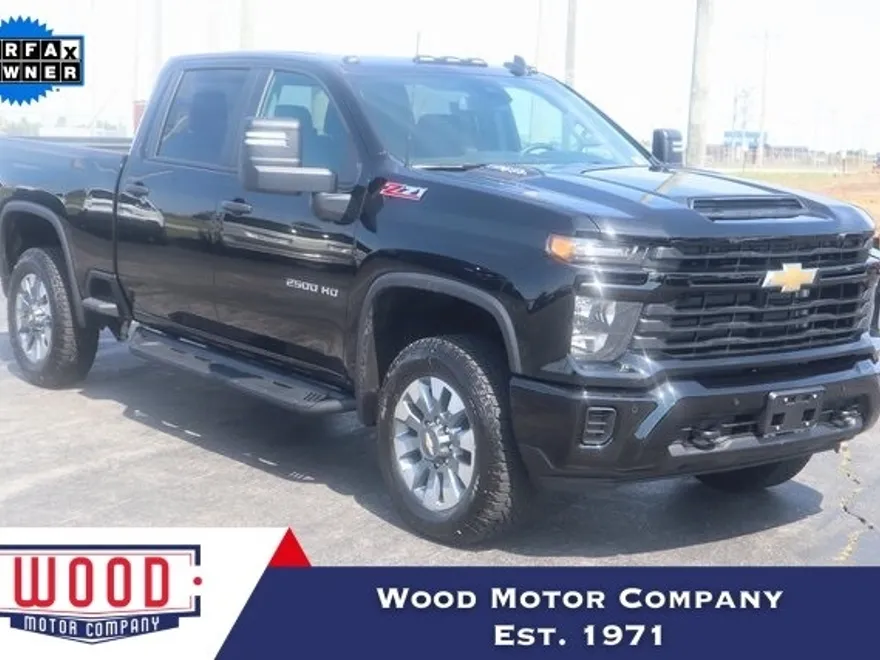 2025 Chevrolet Silverado 2500HD Custom photo 1
