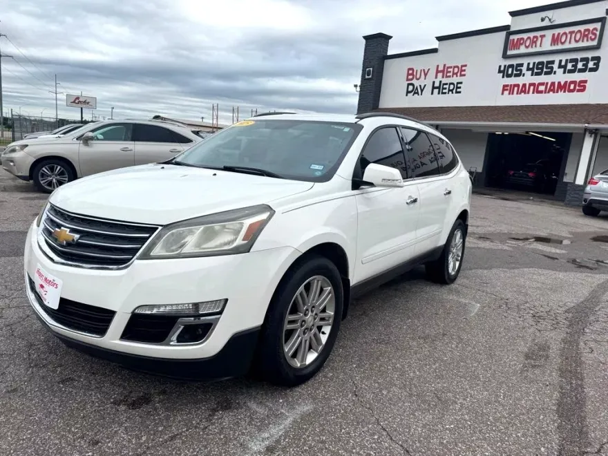 2015 Chevrolet Traverse 1LT photo 1