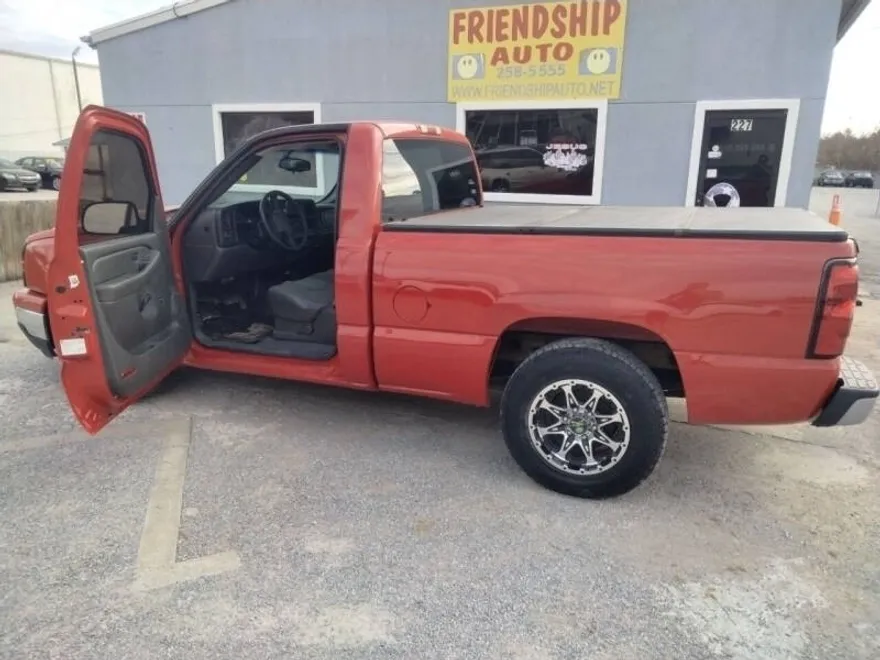 2006 Chevrolet Silverado 1500 LS photo 1