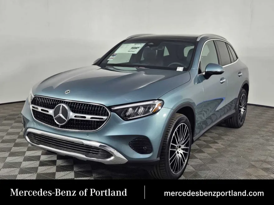 2025 Mercedes Benz GLC 300 4MATIC photo 1