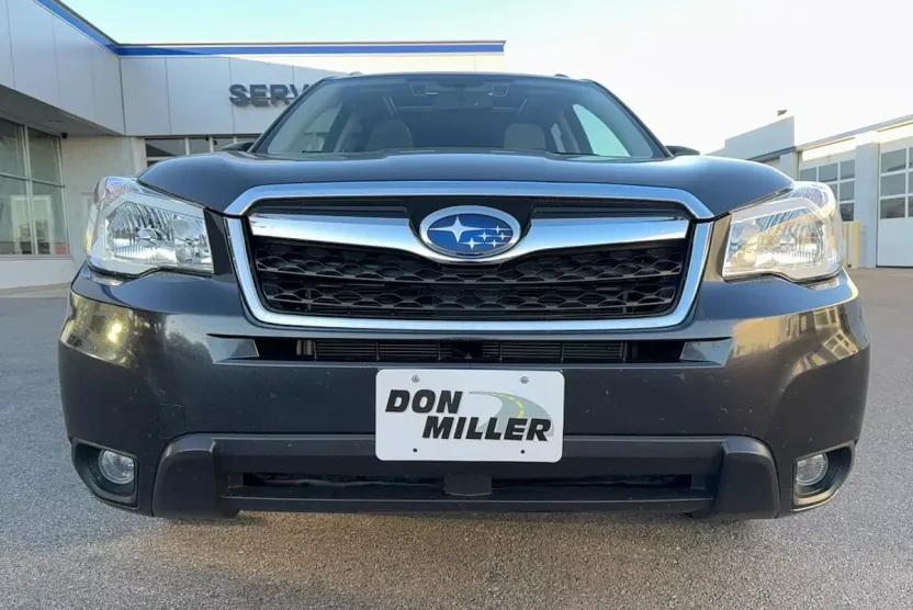 2016 Subaru Forester 2.5i Touring photo 1