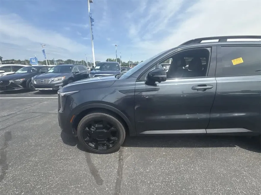 2025 Kia Sorento X-Line SX Prestige photo 1