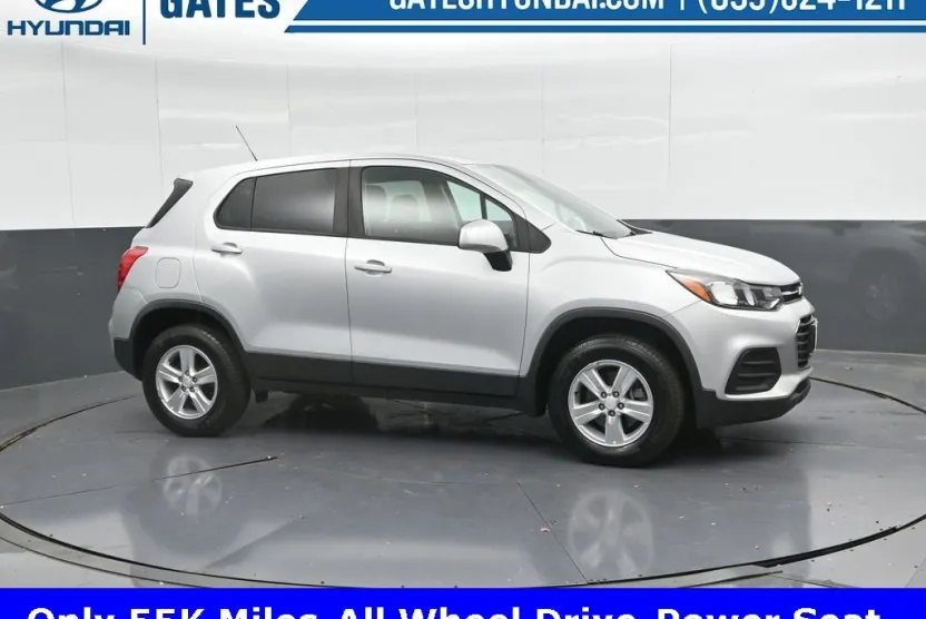 2017 Chevrolet Trax LS photo 1