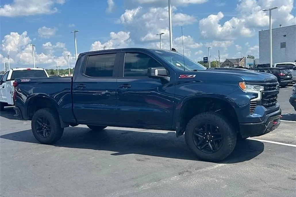 2022 Chevrolet Silverado 1500 LT Trail Boss photo 1