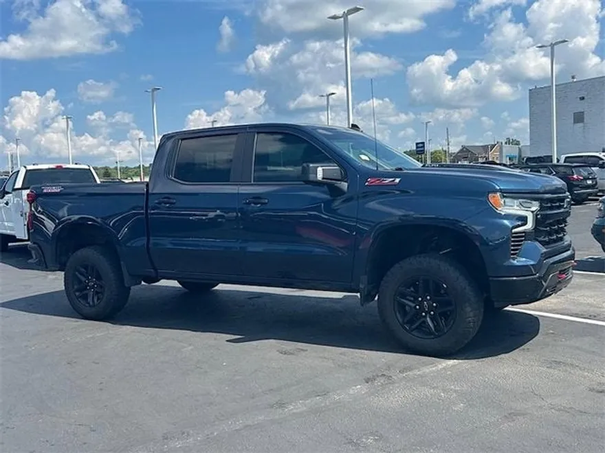2022 Chevrolet Silverado 1500 LT Trail Boss photo 1