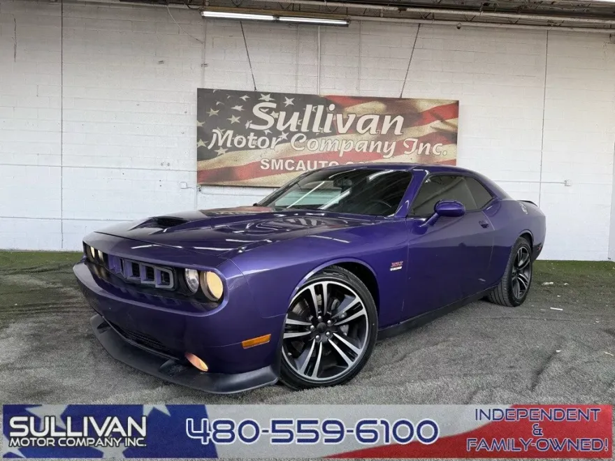2013 Dodge Challenger SRT8 Core photo 1