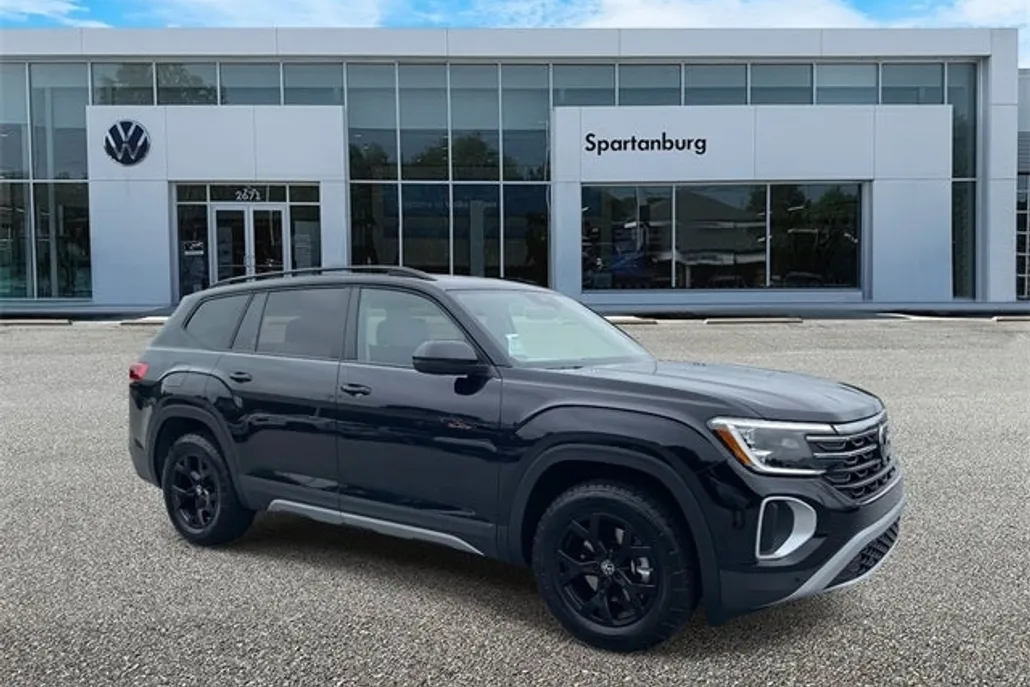 2026 Volkswagen Atlas Peak Edition SE photo 1