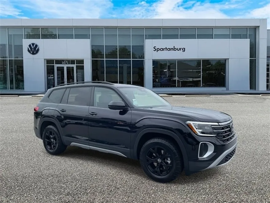 2026 Volkswagen Atlas Peak Edition SE photo 1