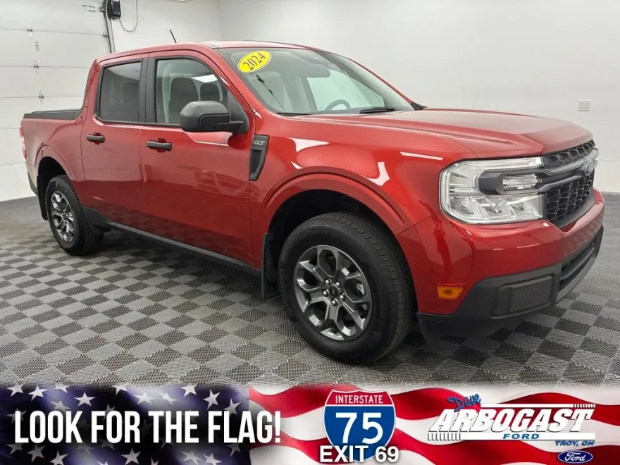 2024 Ford Maverick XLT photo 1