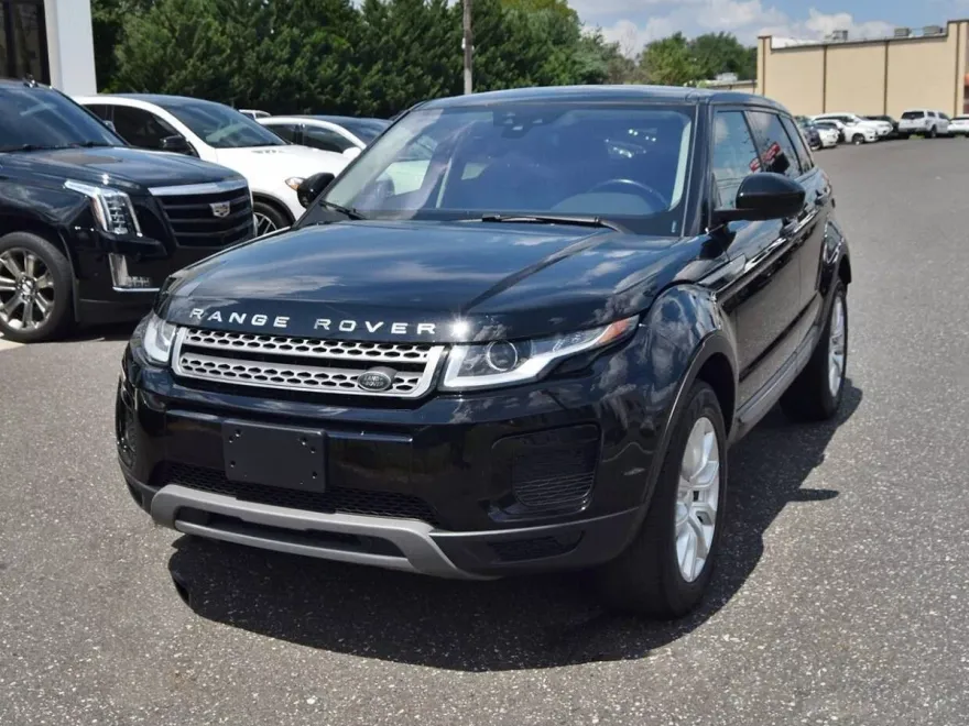 2018 Land Rover Range Rover Evoque SE photo 1