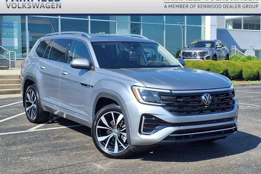 2024 Volkswagen Atlas SEL Premium R-Line photo 1
