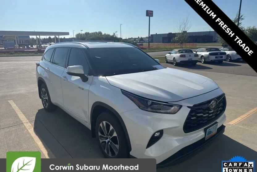 2021 Toyota Highlander Hybrid XLE photo 1