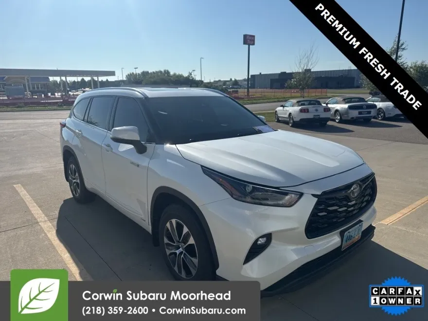 2021 Toyota Highlander Hybrid XLE photo 1