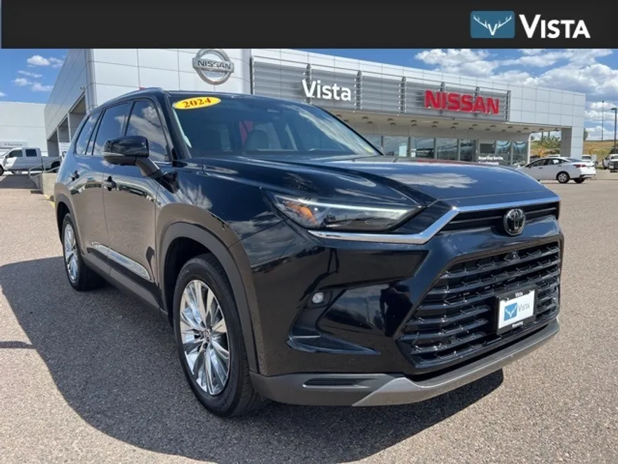 2024 Toyota Grand Highlander Platinum photo 1