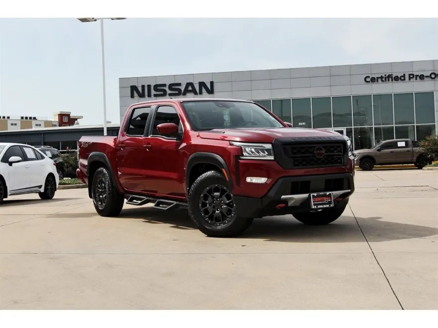2023 Nissan Frontier PRO-X photo 1
