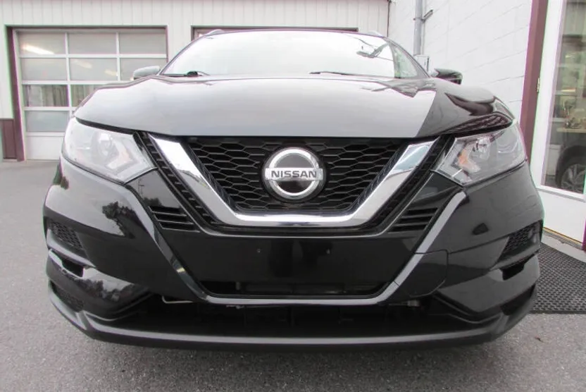2020 Nissan Rogue Sport SV photo 1