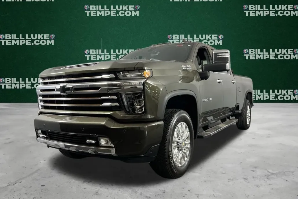 2023 Chevrolet Silverado 3500HD High Country photo 1