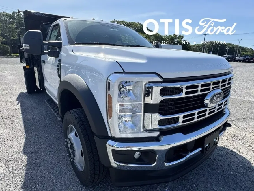 2025 Ford F-600 photo 1