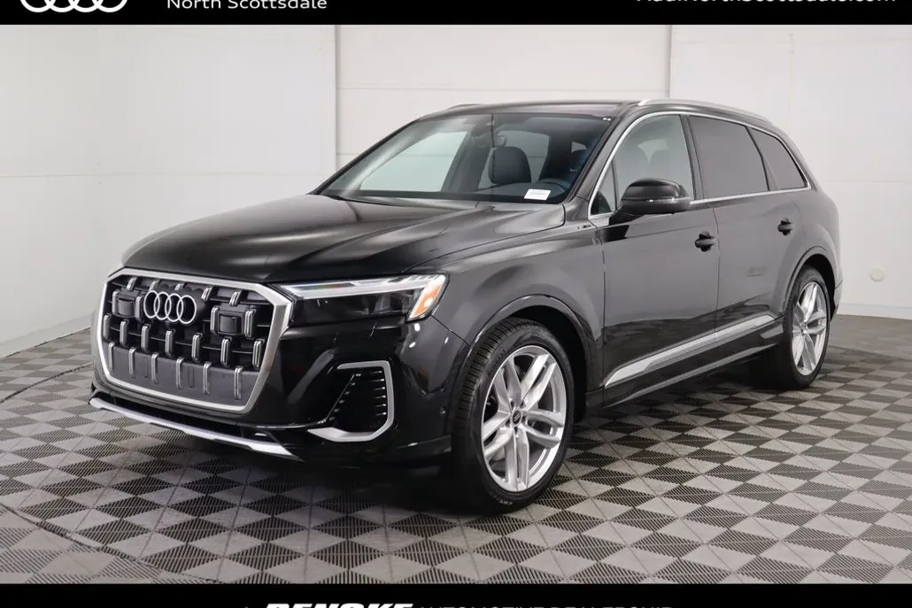 2025 Audi Q7 55 Premium Plus photo 1