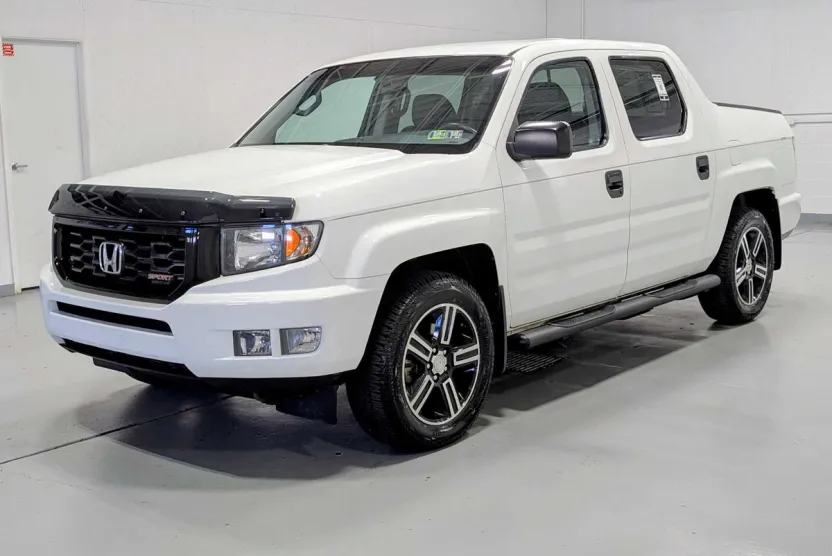 2012 Honda Ridgeline Sport photo 1