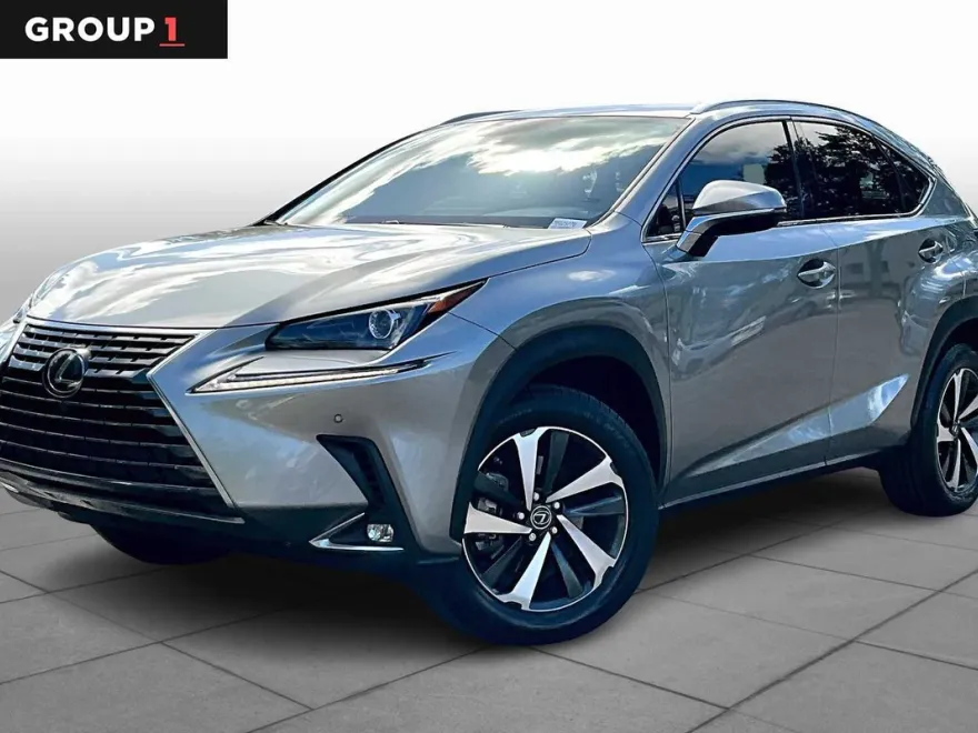 2021 Lexus NX 300 photo 1