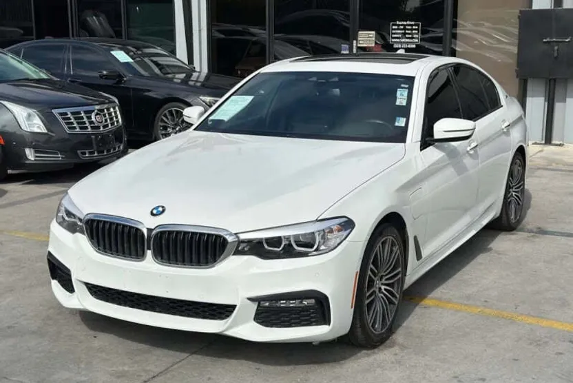 2018 Bmw 530e Sedan photo 1
