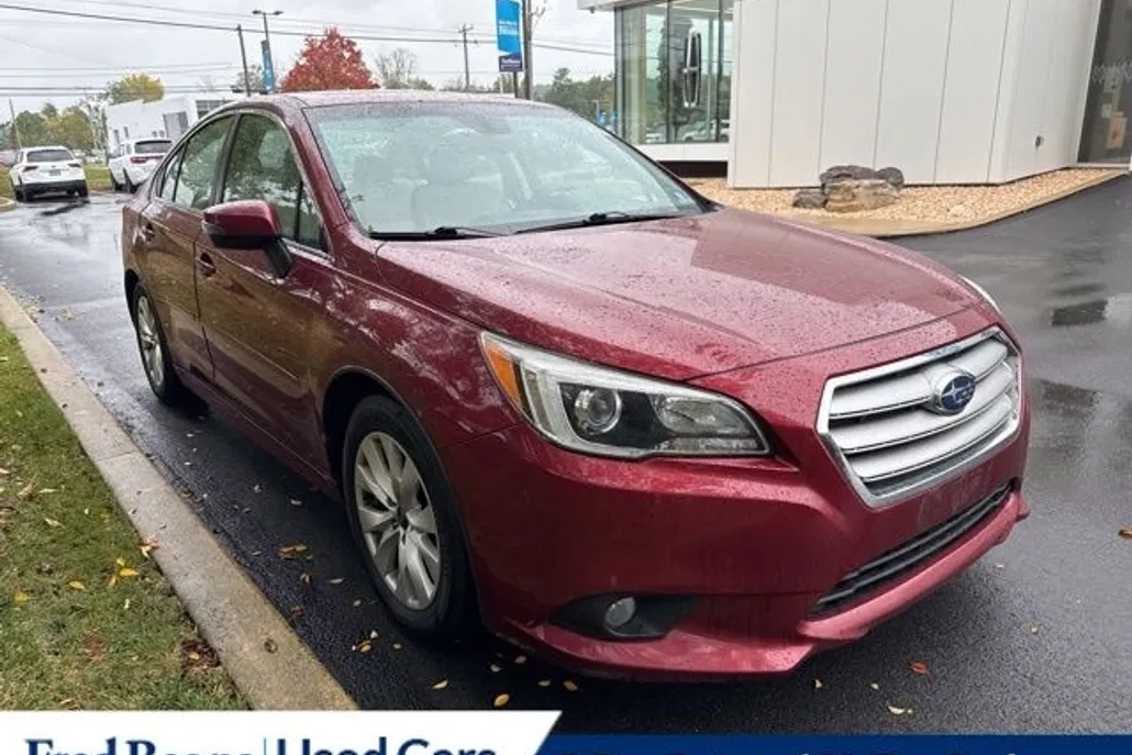 2017 Subaru Legacy 2.5i photo 1