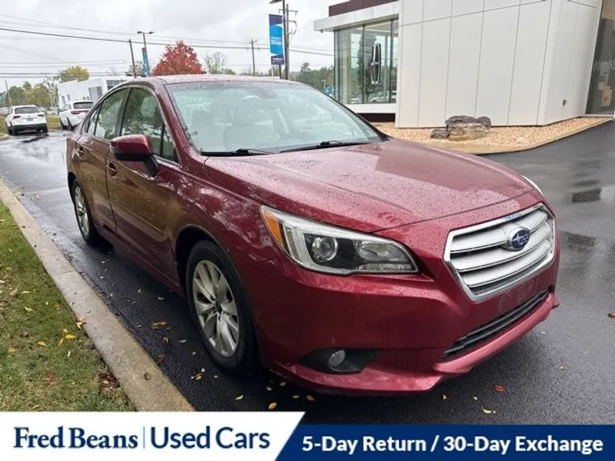 2017 Subaru Legacy 2.5i photo 1